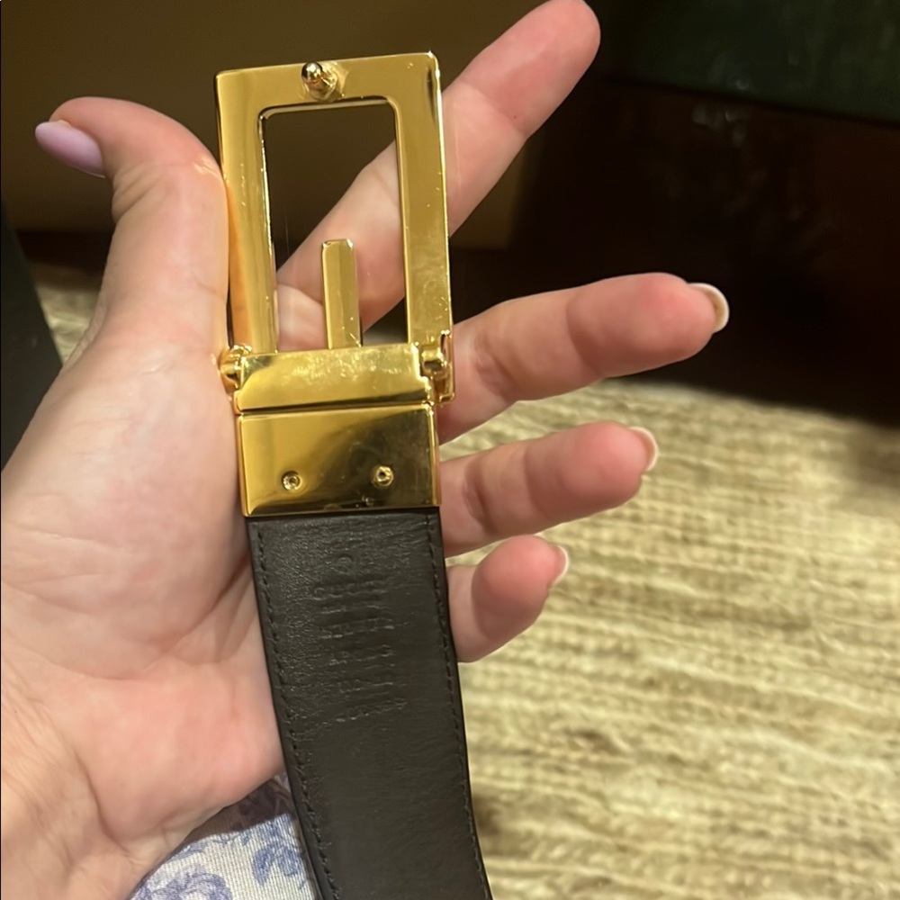Pre-loved men's Gucci Brown Gold Leather Belt with Signature Buckle - Picture 7 of 7